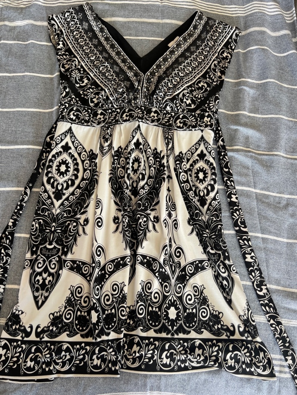 Black & White V-Neck beaded Tank Dress